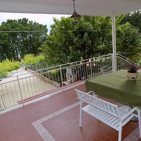Vista Mare Apartment Karigador